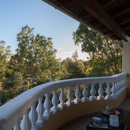 Stefanias Appartments Ágios Matthaíos エクステリア 写真