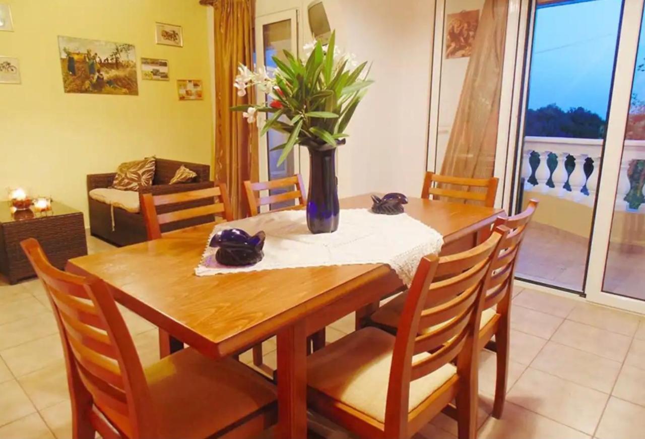 Stefanias Appartments Ágios Matthaíos エクステリア 写真