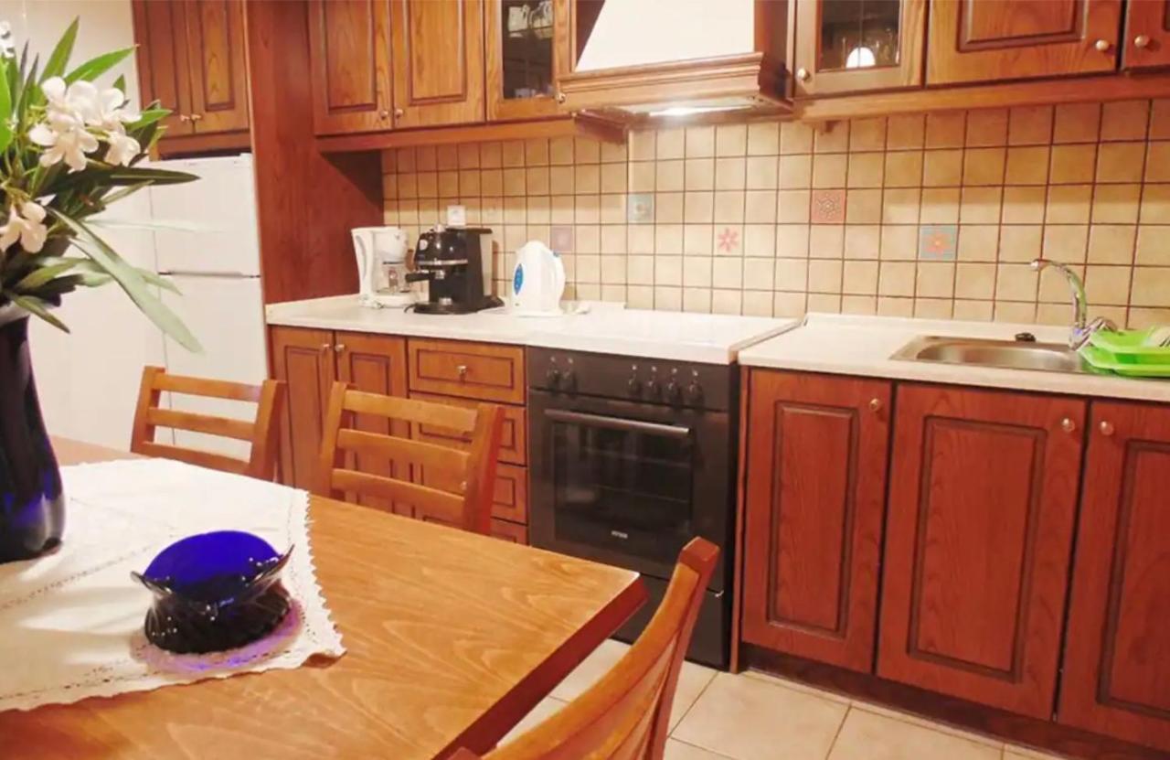 Stefanias Appartments Ágios Matthaíos エクステリア 写真