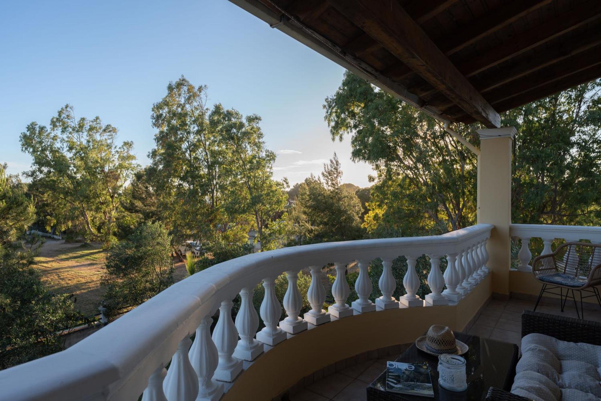 Stefanias Appartments Ágios Matthaíos エクステリア 写真